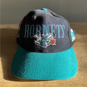 Vintage NBA Charlotte Hornets SnapBack Hat